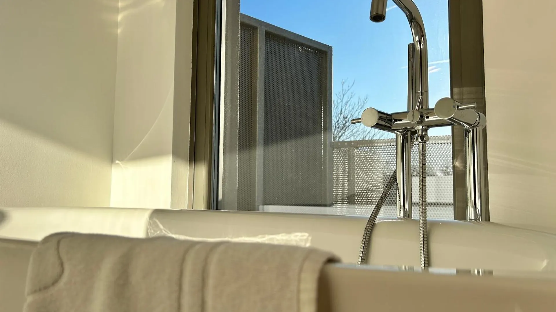 Modern 4 Bedroom Penthouse With Free Parking Vienna